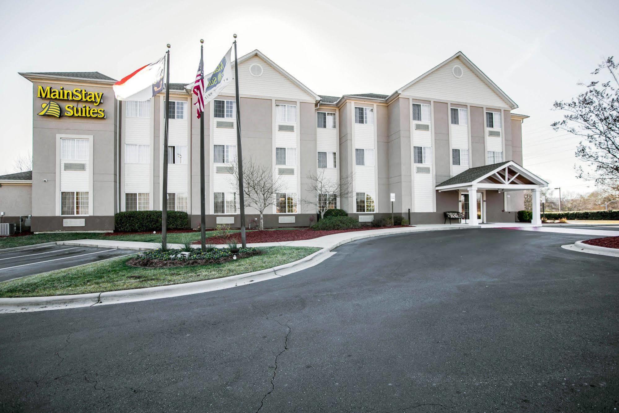 Candlewood Suites - Charlotte - Arrowood, An Ihg Hotel Kültér fotó